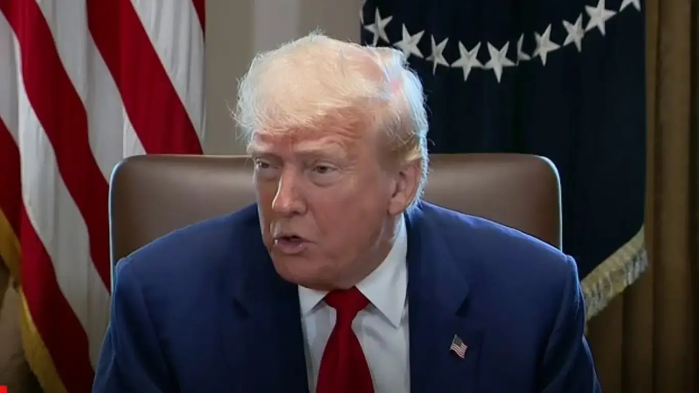 Трамп: “Куба ҳукумати қулаш арафасида”