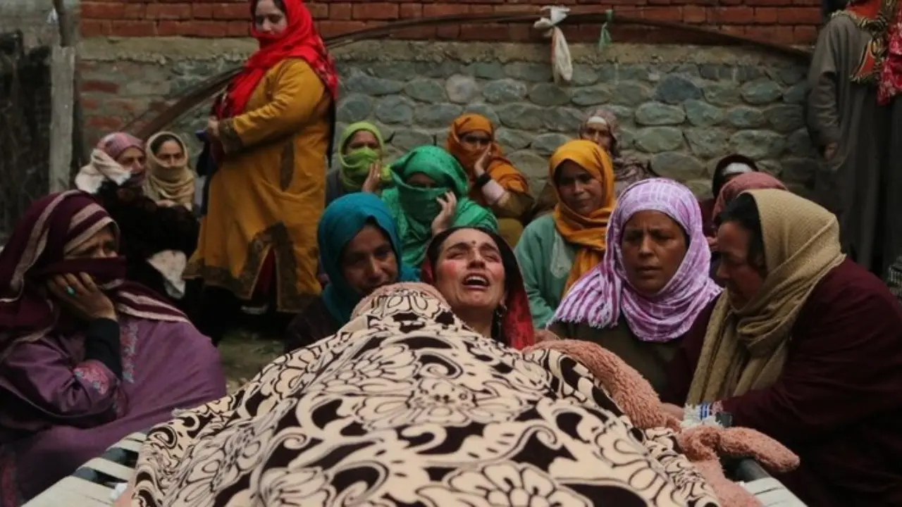 Hindistonda 103 yoshli o‘lgan ayol tirilib ketib hammani shokka tushurdi