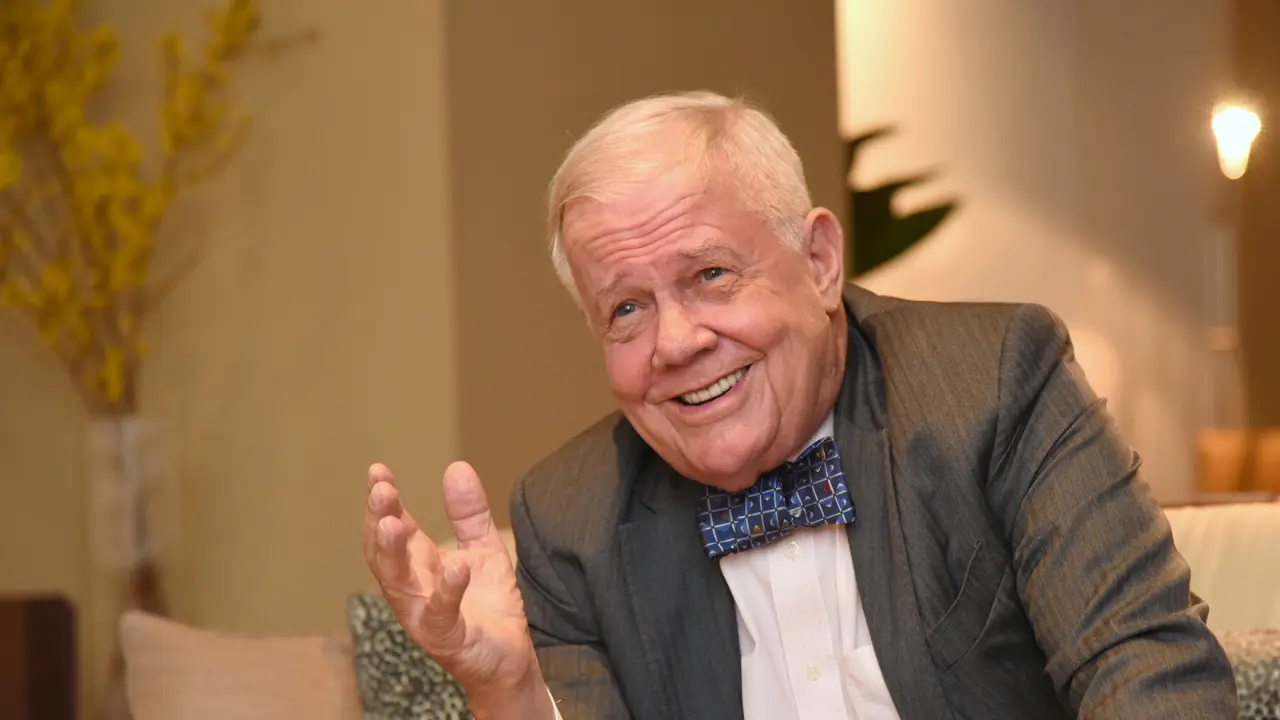 Дунёга машҳур инвестор Ўзбекистон акцияларини сотиб олди