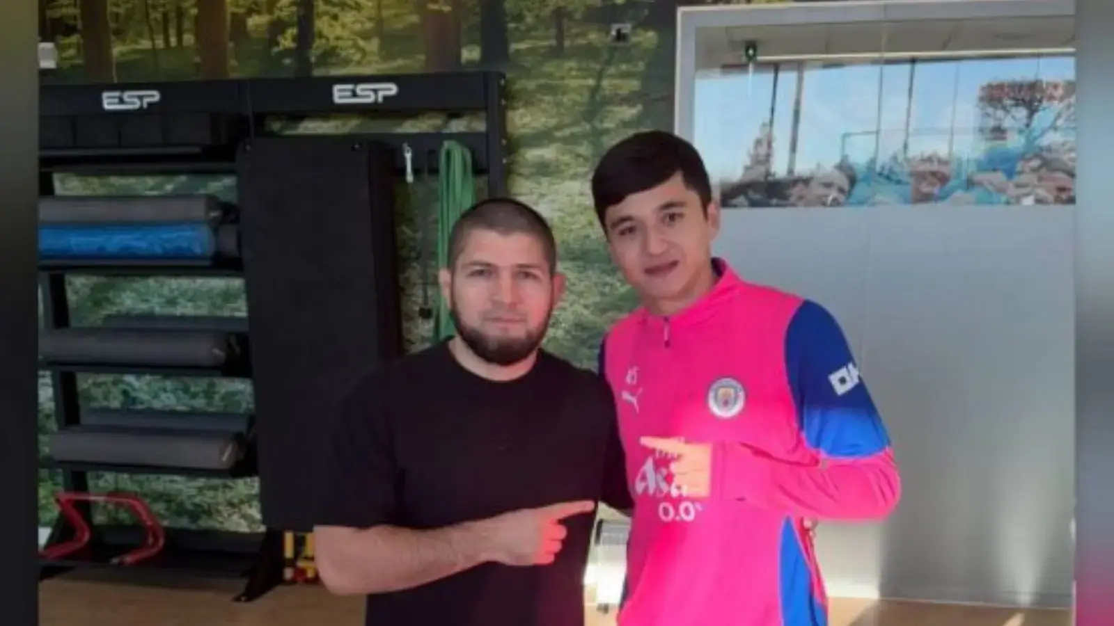 Хабиб Нурмагомедов Абдуқодир Ҳусанов ҳақида қандай фикр билдирди?