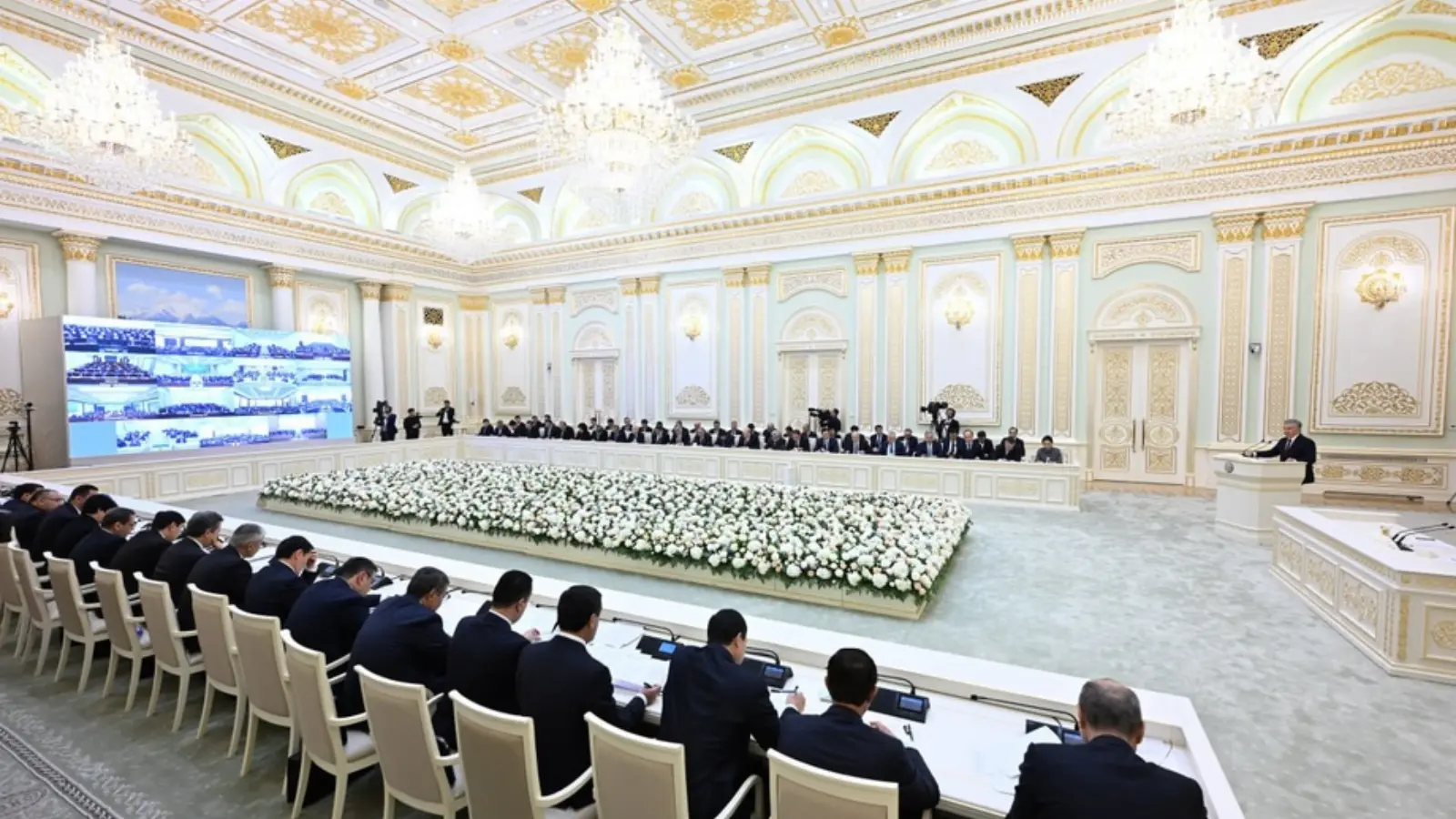 Emphasis on economic diplomacy: exports and investment on a new record