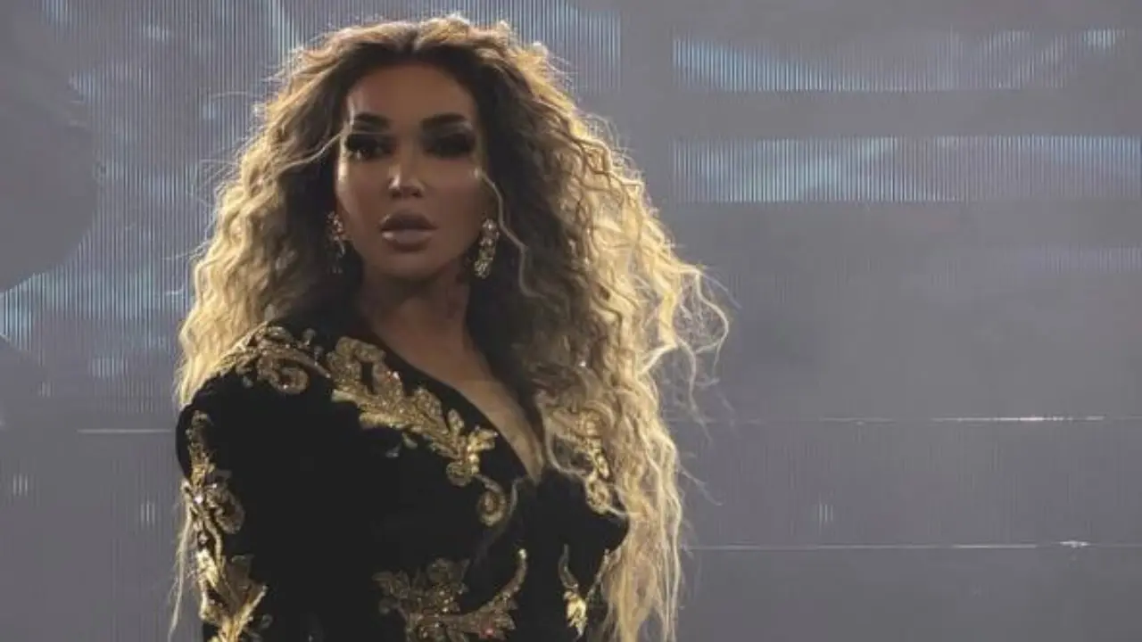 Райҳон Ғаниеванинг концертидаги образи интернетни портлатмоқда!