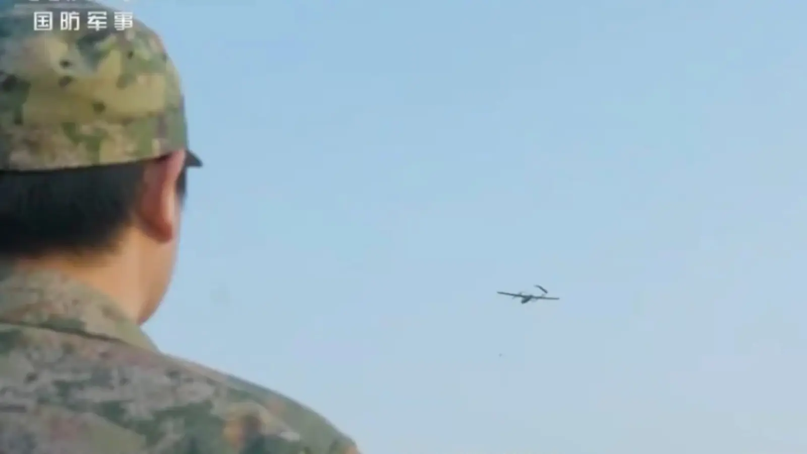 Хитойда нишонни аниқ урадиган милтиқли дрон синови баҳсларни қизитди