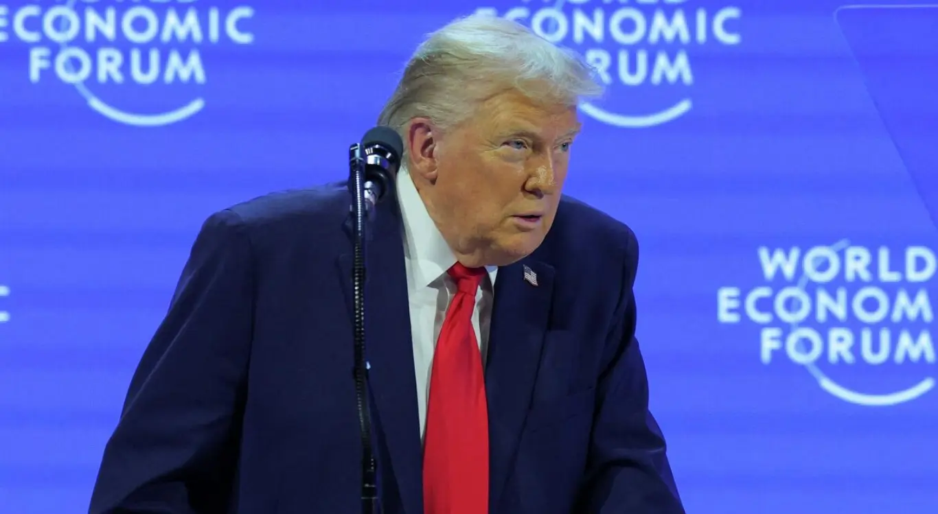 Trump, Grenlandiya konusunda gümrük vergisinden vazgeçti