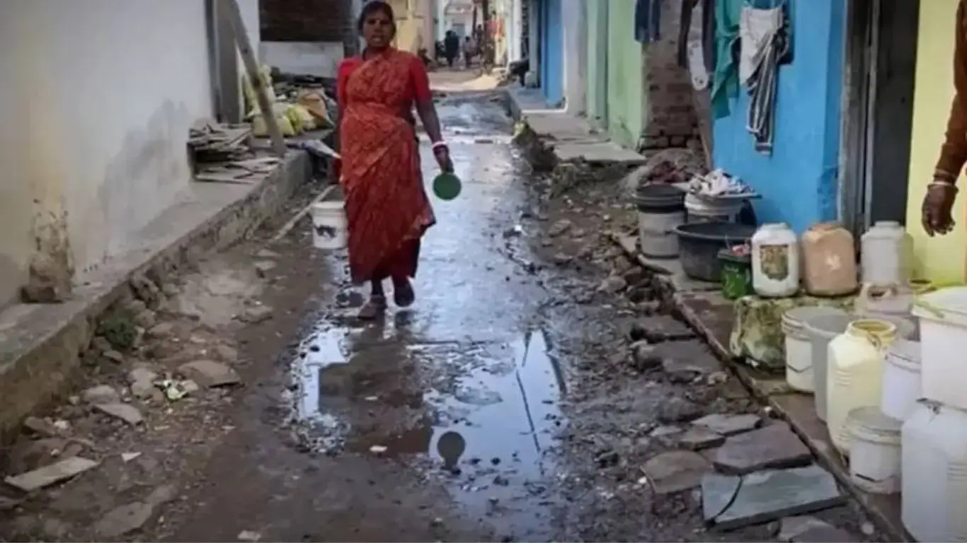 Ҳиндистонда ифлос сувдан 10 киши вафот этди