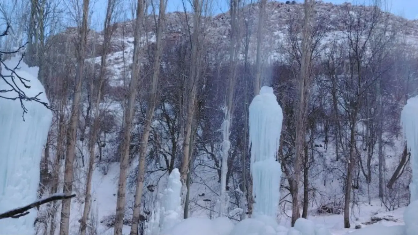 Qashqadaryoda suv muammosiga sun’iy muzliklar orqali yechim topildi