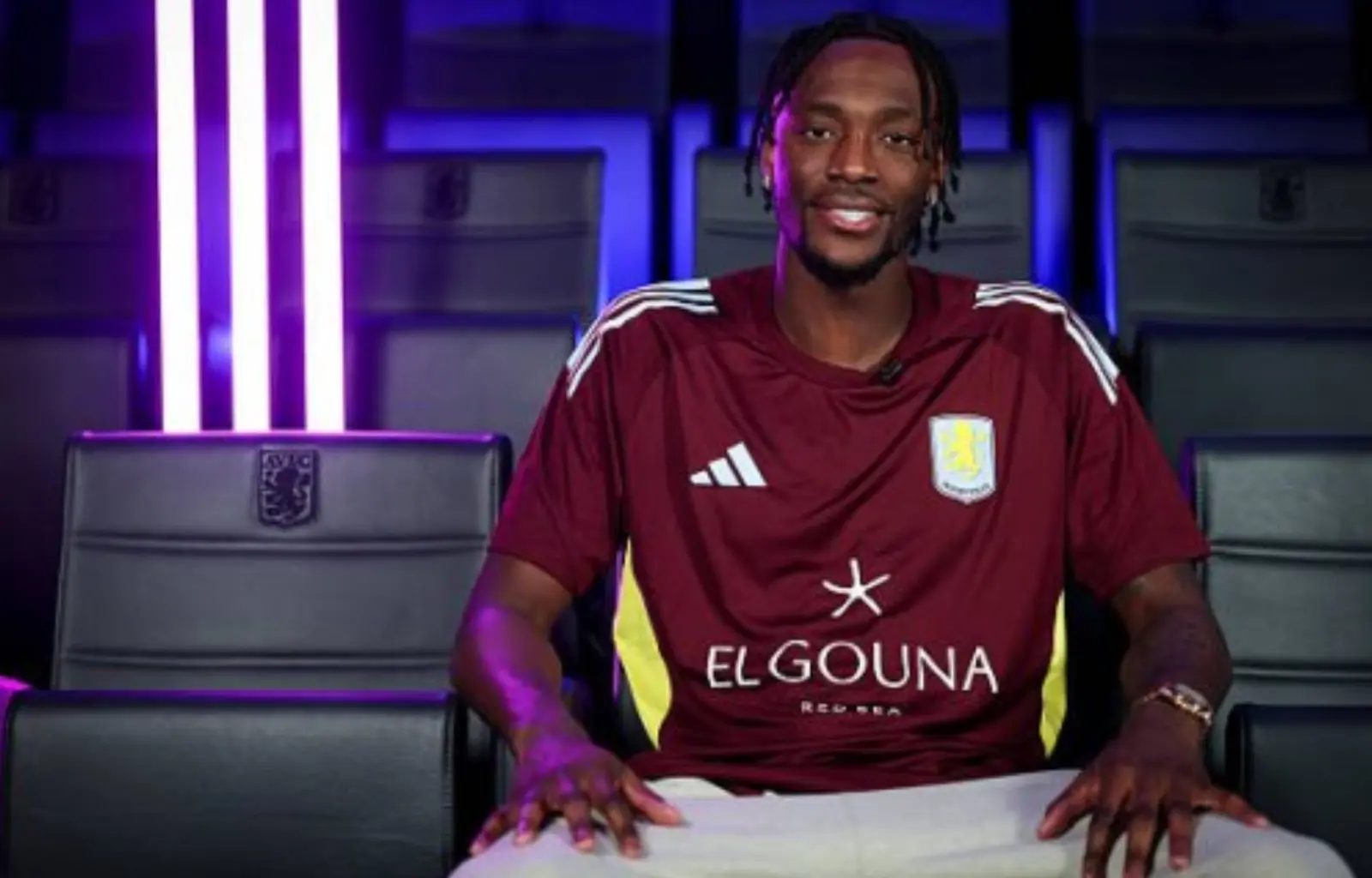 Тэмми Абрахам "Астон Вилла"га қайтди: "Бешиктош" 21 миллион олди