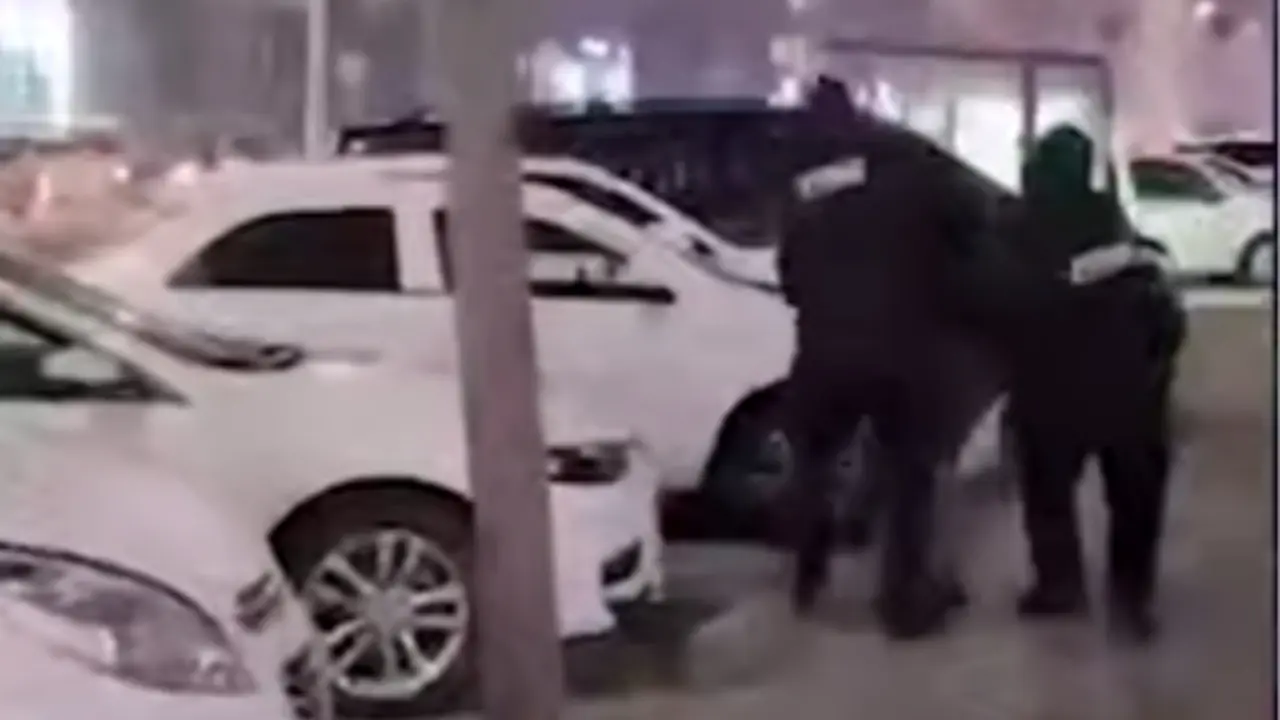 В Ташкенте задержаны те, кто избил двух граждан и вырвал у них 500 долларов