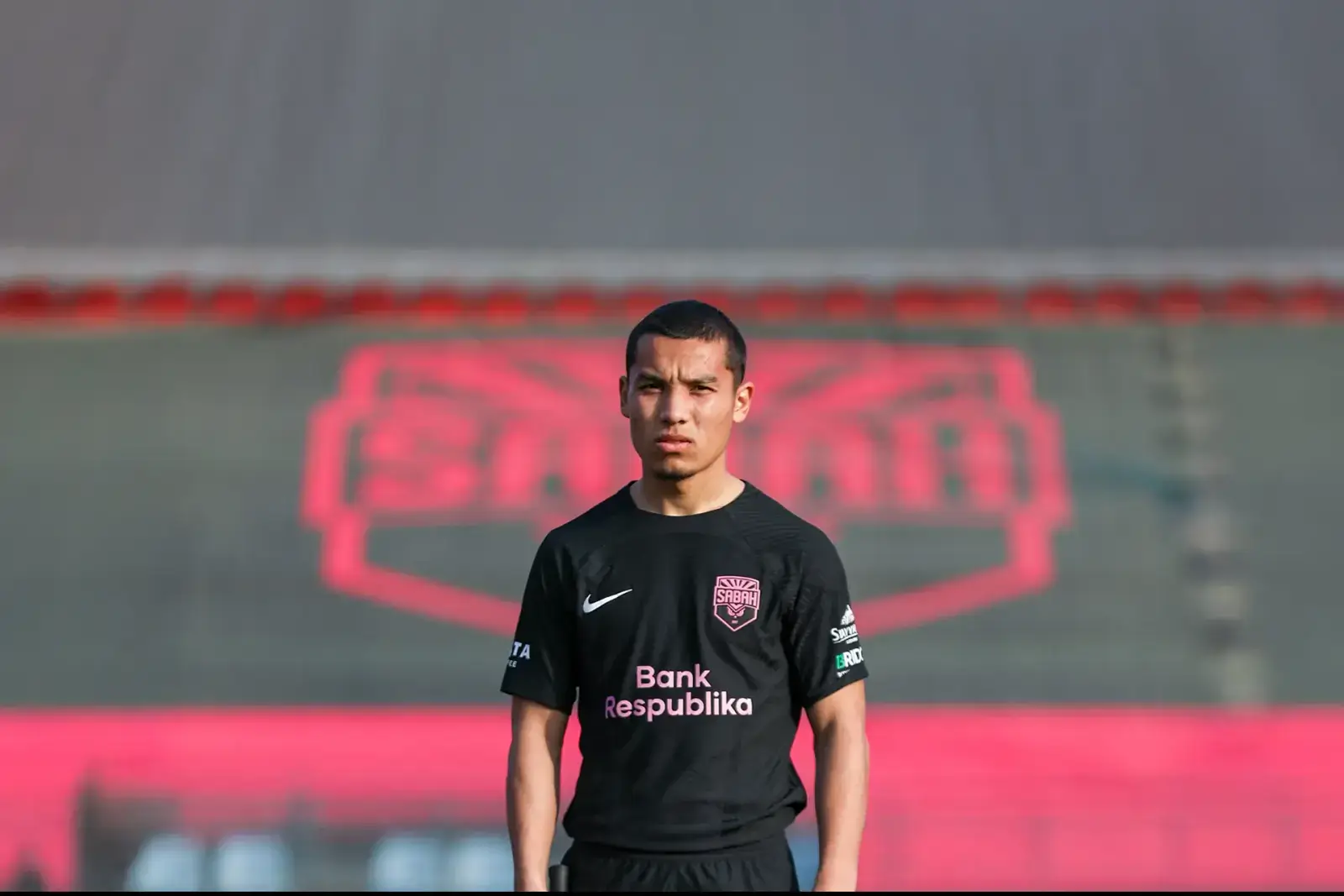 Умарали Раҳмоналиев «Рубин»дан Озарбайжоннинг «Сабаҳ» клубига ўтди