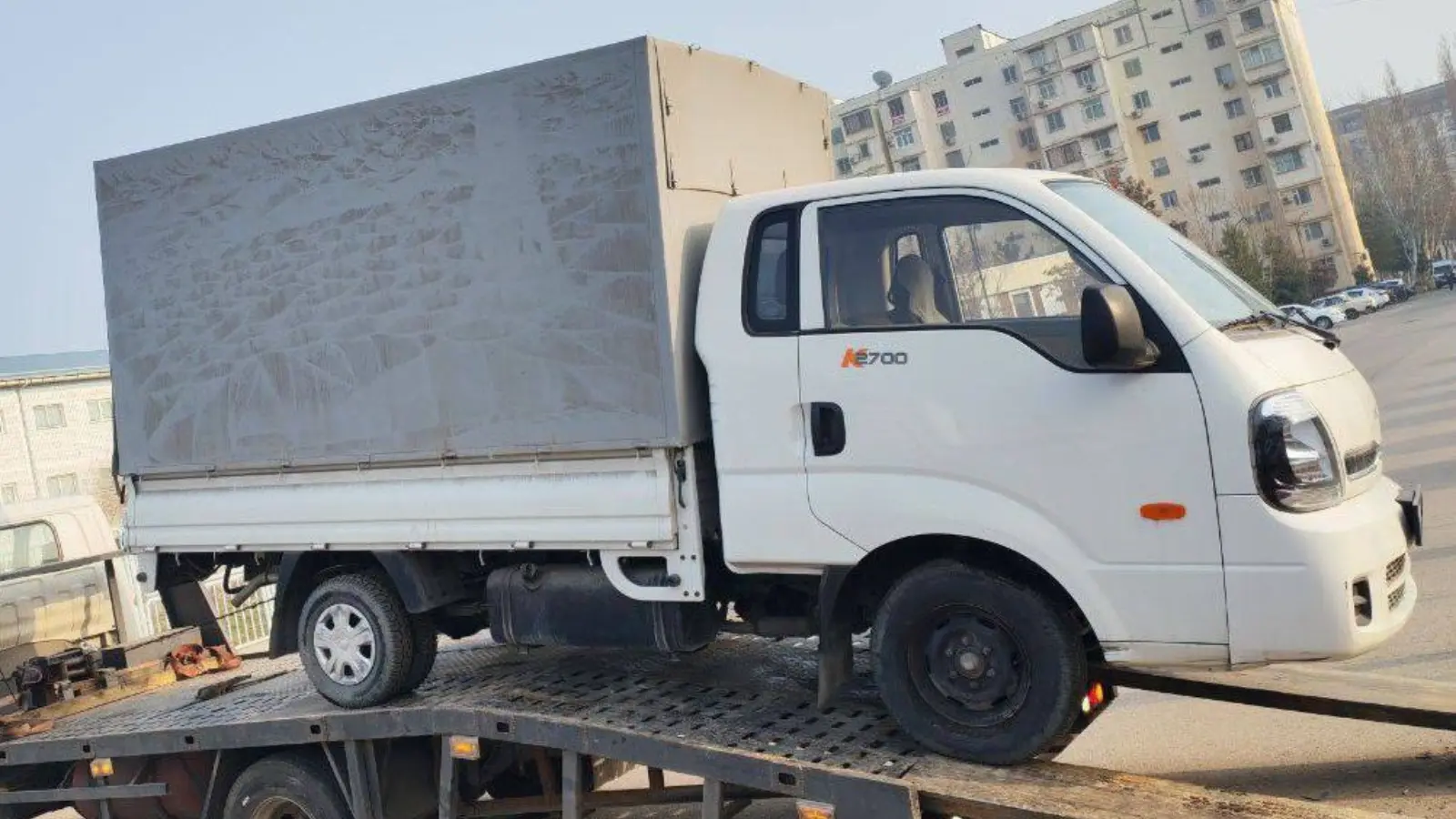 Rehinli araç otoparka çekildi