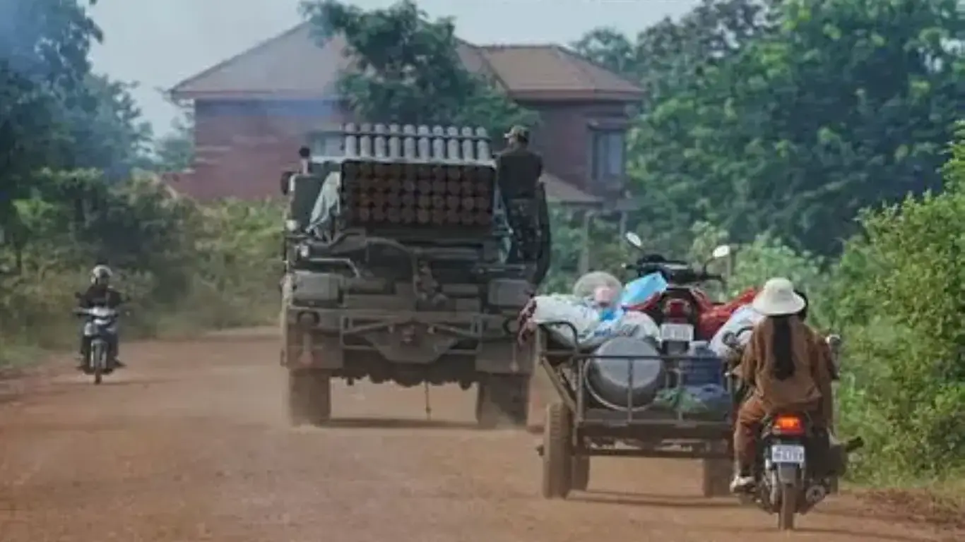 Таиланд ва Камбоджа ўртасидаги кескинлик юмшаяпти