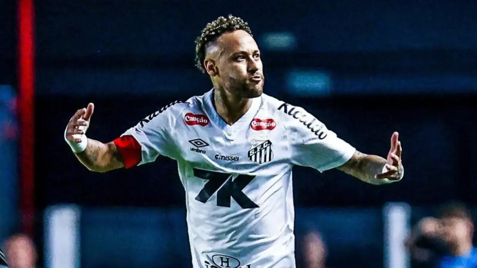 Неймар официально остался в "Сантосе": новый контракт до декабря 2026 года