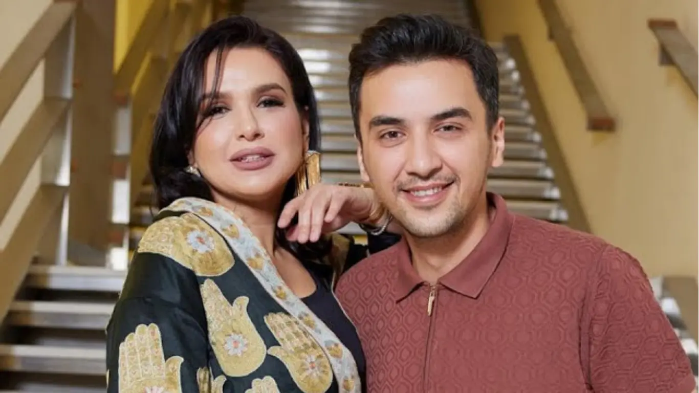 Нилуфар ва Жамшиднинг “Содда” дуети қалбларни ром этди (аудио)