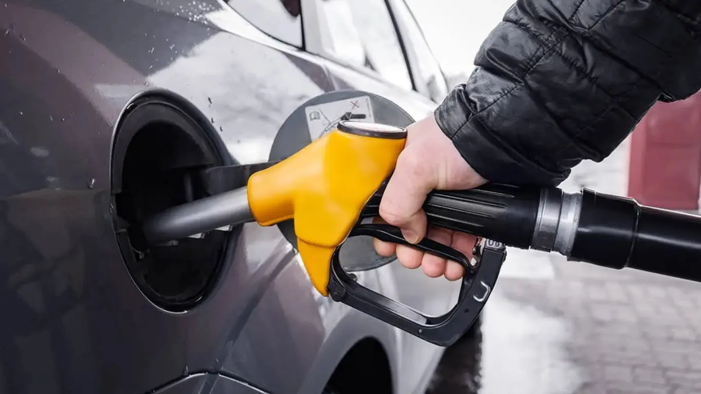 Куда следует обратиться, если качество бензина сомнительное?