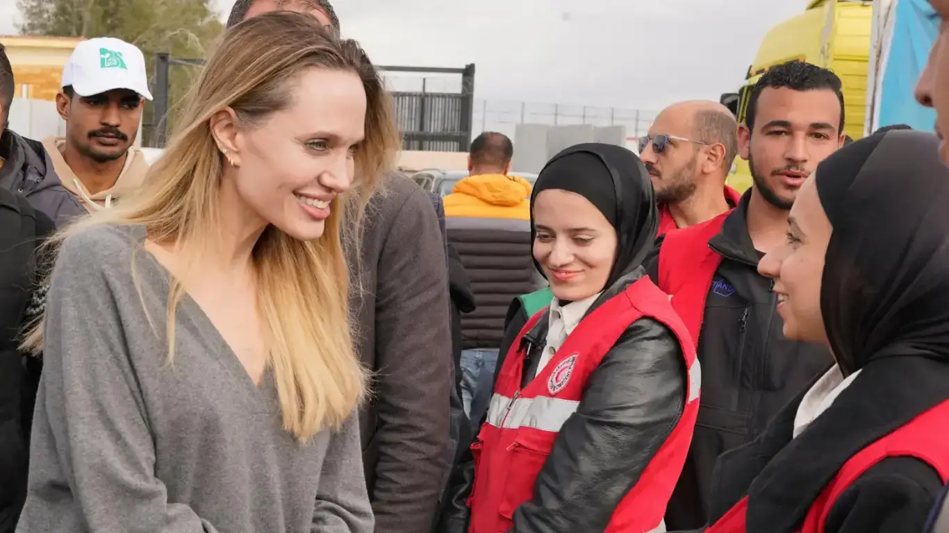 Анджелина Джоли Рафахта: Газа тұрғындары үшін гуманитарлық үндеу