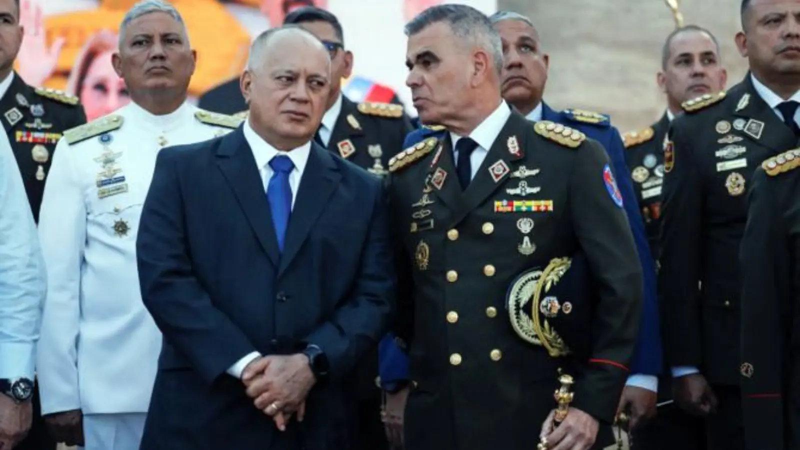 Мадуродан кейінгі Венесуэла: Билік кімнің қолына өтті?