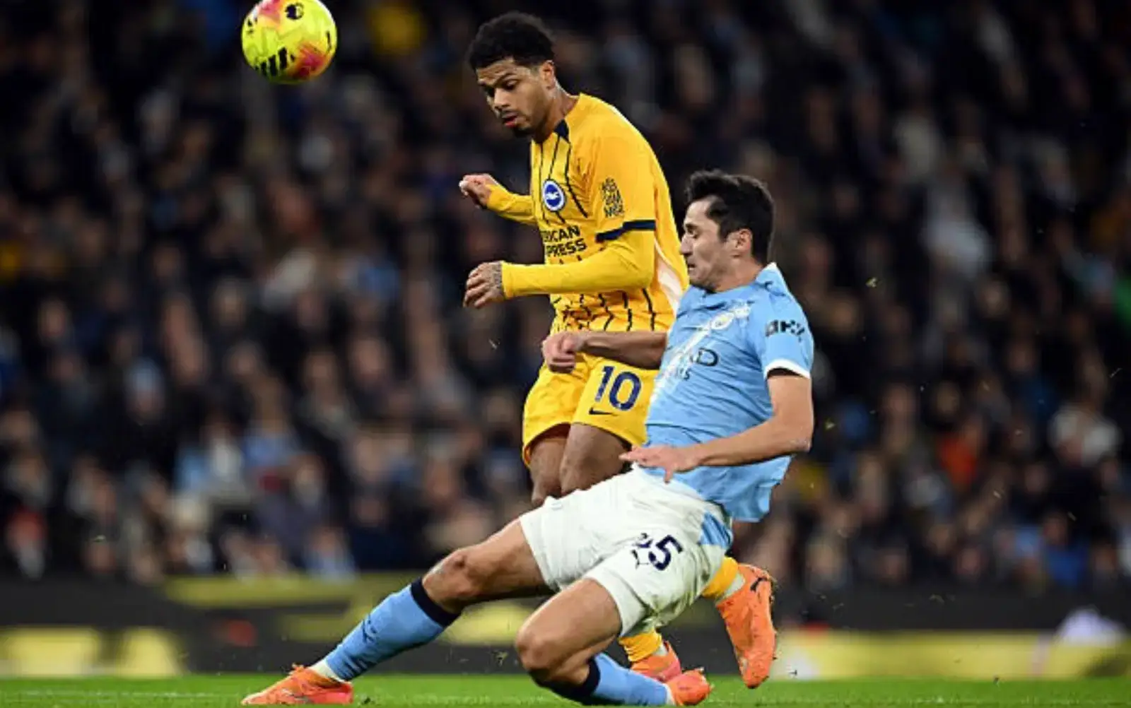 Guardiola, dünkü maçtan sonra Husanov ve Alleyn'i özellikle övdü