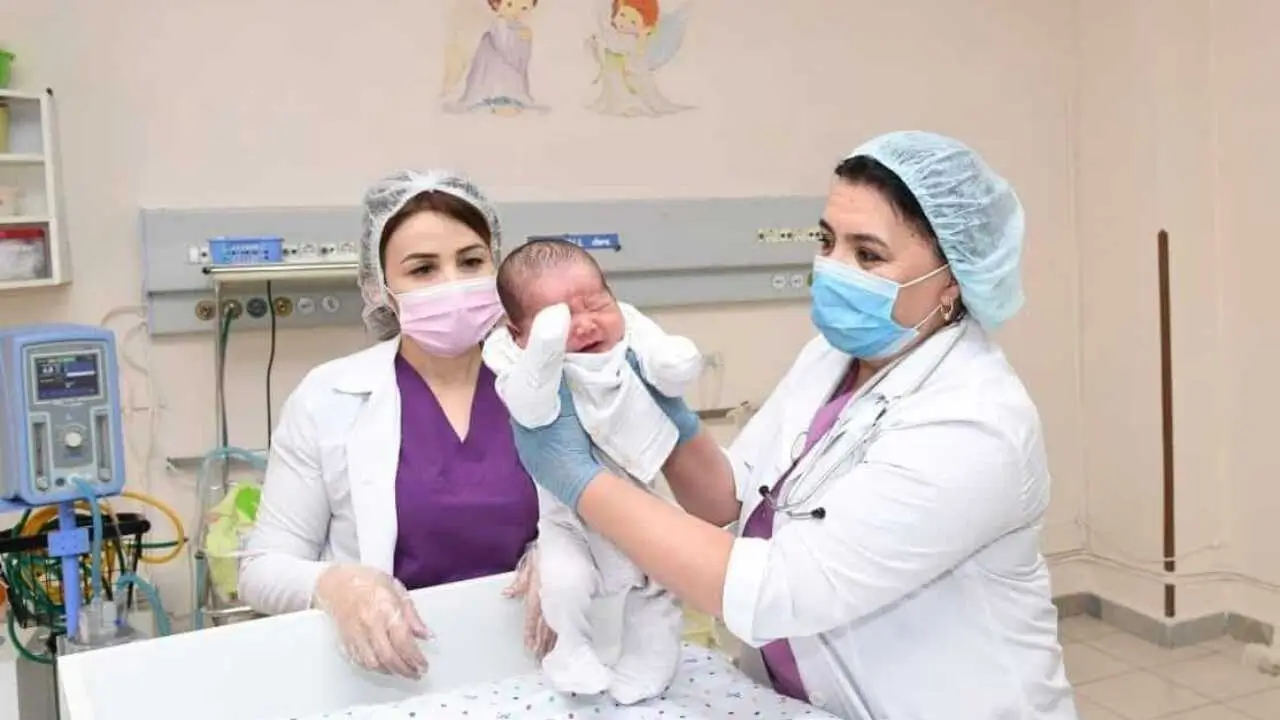 Ўзбекистонда 2026 йилнинг илк кунида нечта бола туғилди