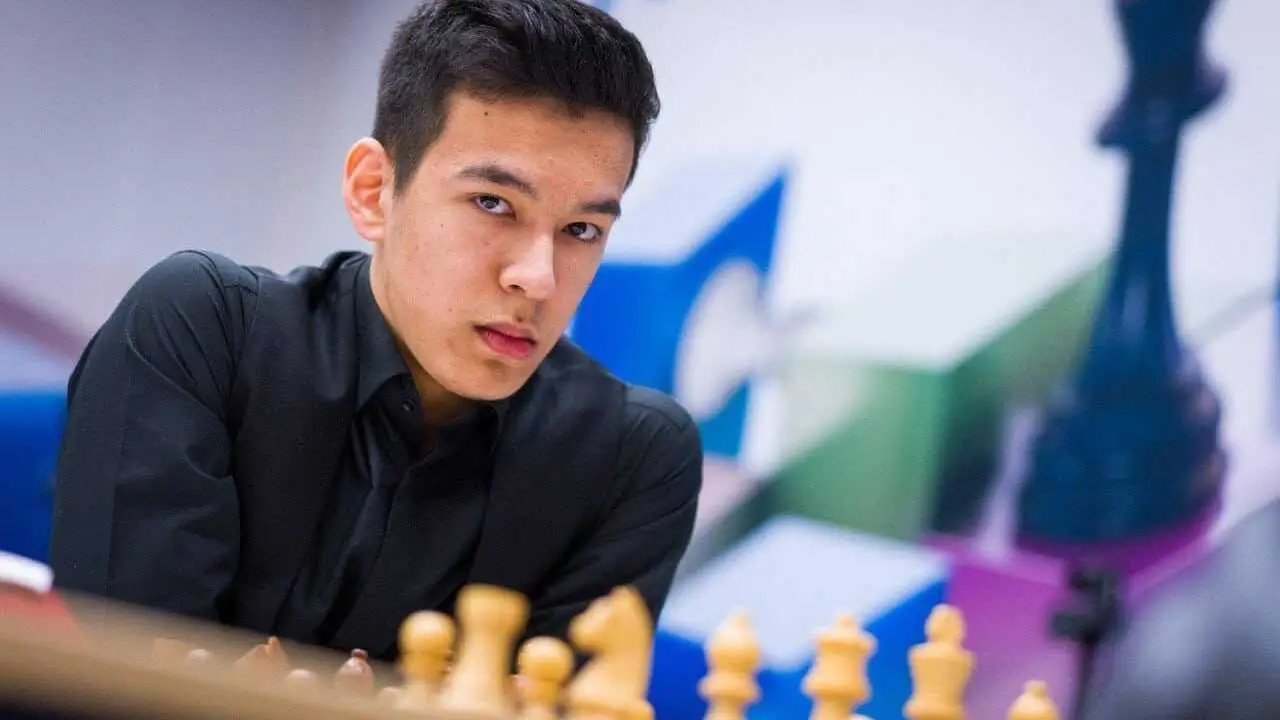 Top 10 chess players with the highest prize money in 2025