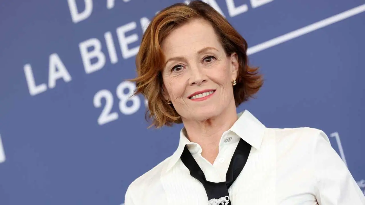 Sigourney Weaver Tomb Raider dizisinin oyuncu kadrosuna katıldı