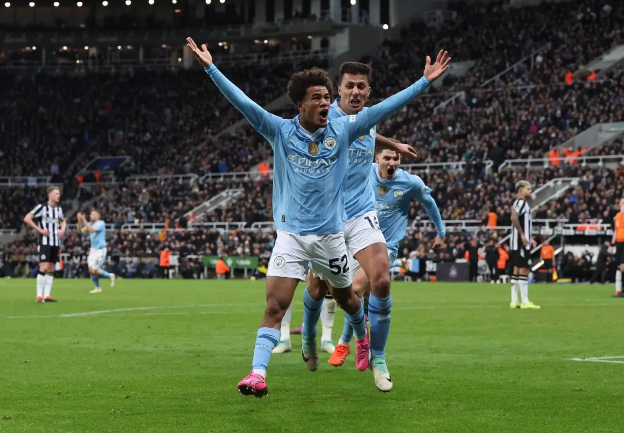 Borussia in talks over Manchester City player Bobb