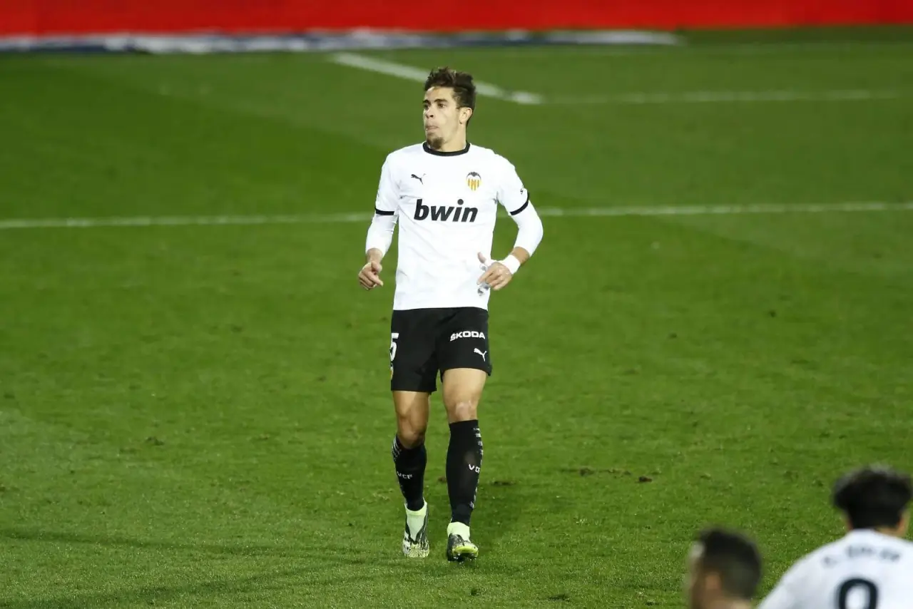 Gabriel Paulista Braziliyaga qaytib, klubini o'zgartirishi mumkin