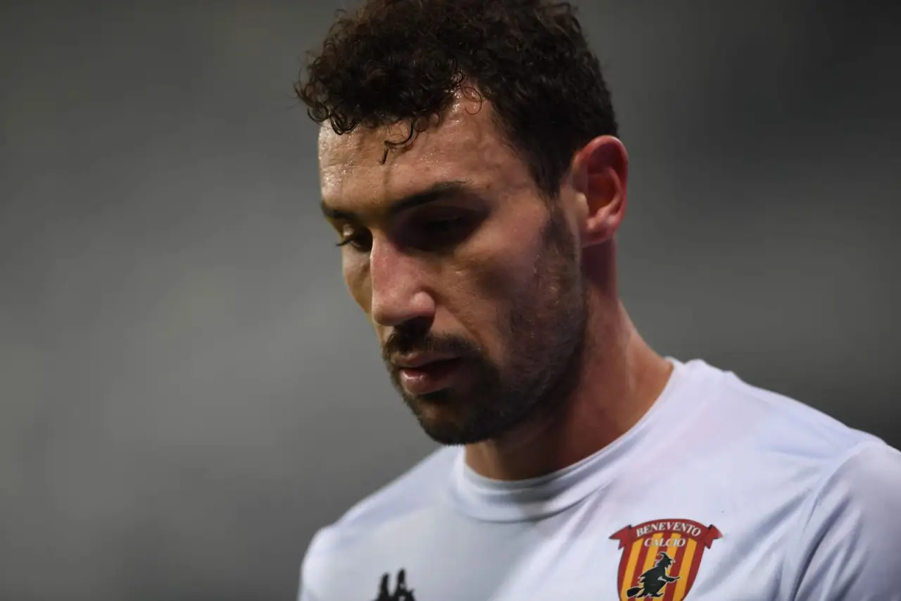 Artur Ionitse Italiyada klubini almashtirish arafasida turibdi