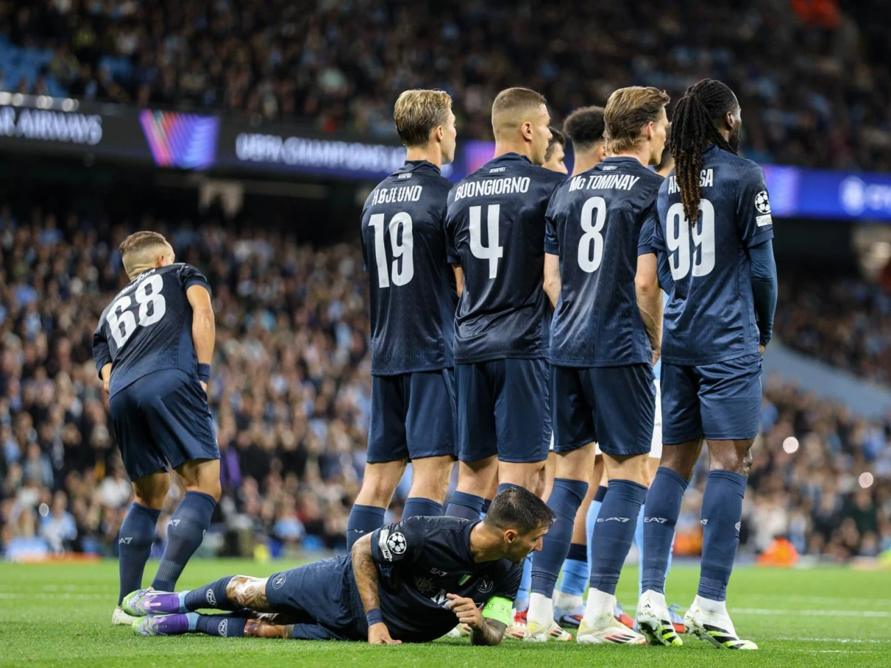 «Наполи» включился в борьбу за Аллана Элиаса