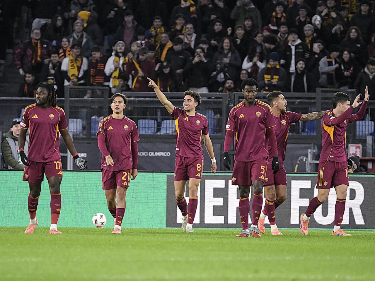 Roma in talks with Marseille over Robinho Vaz transfer