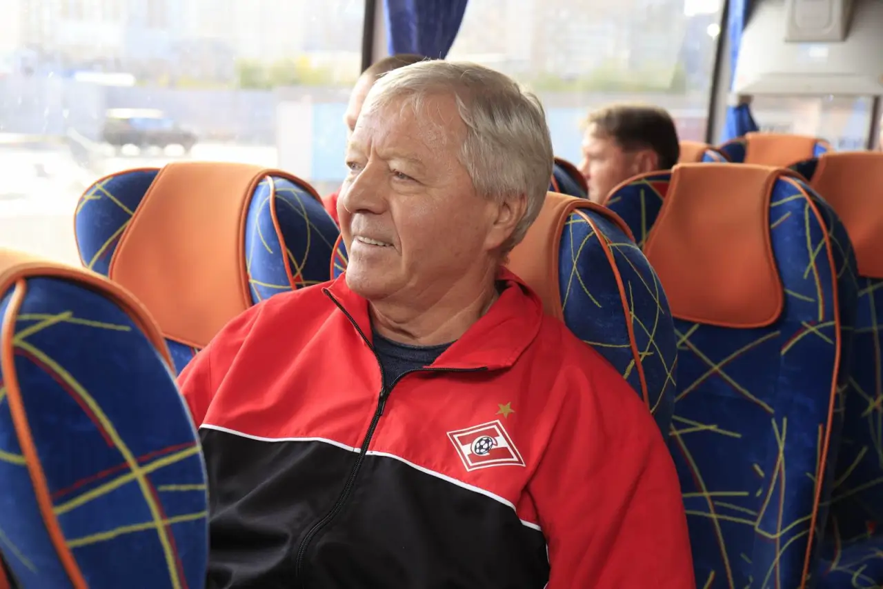 Gladilin «Barselona» va «Real» finalida favorit yo‘qligini aytdi