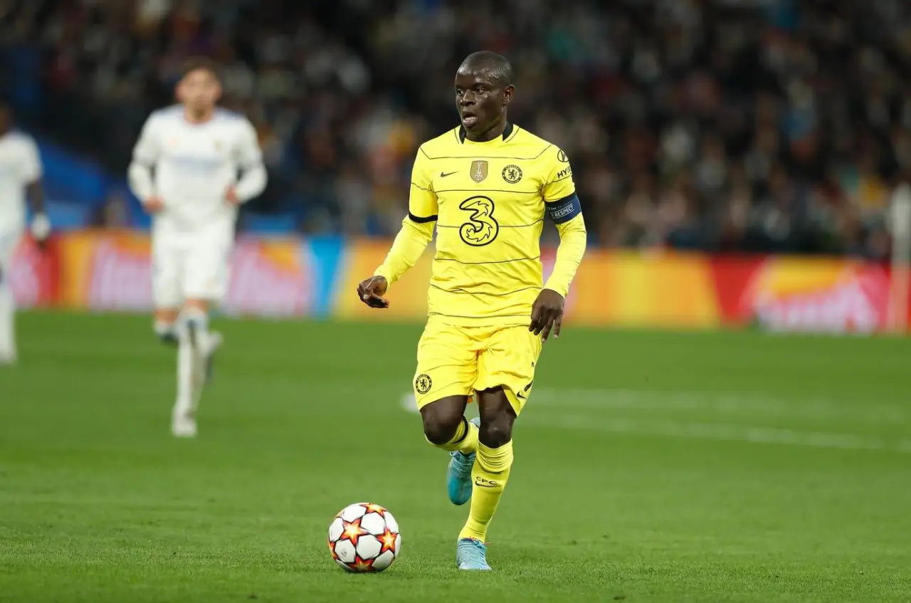 Фенербахче направил официальное предложение по трансферу Канте