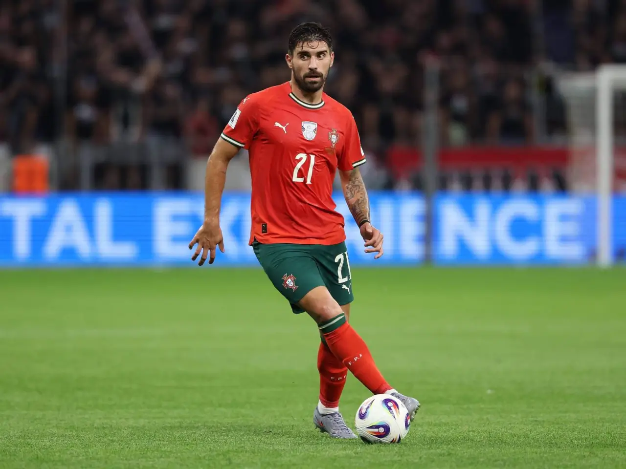 В эпоху Кэррика первой целью «МЮ» стал Невеш