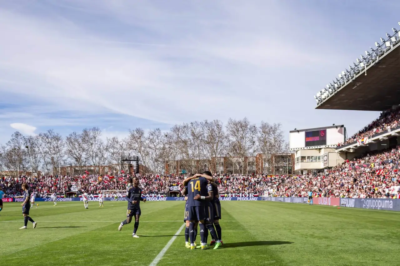 «Реал» ўтган мавсум даромадида 1 миллиард еврода ошди