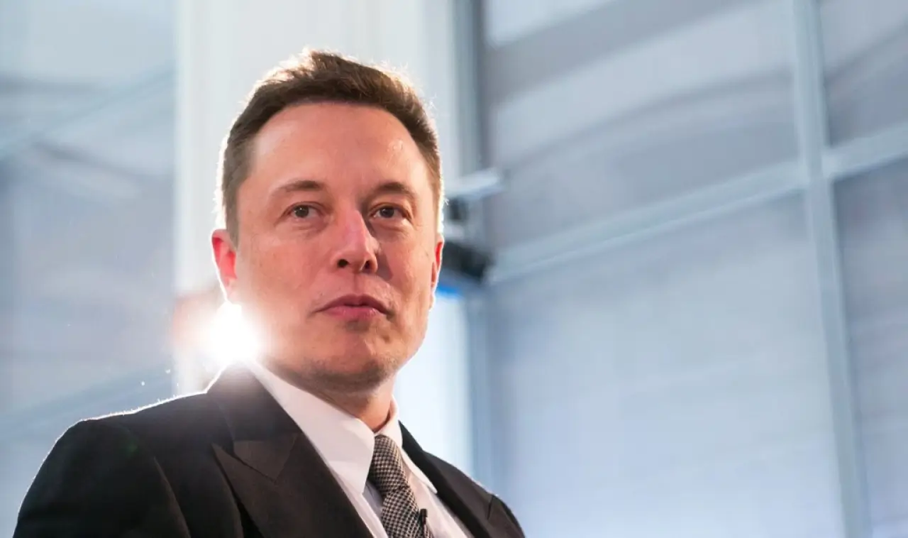 Elon Musk says when AI will surpass the human mind