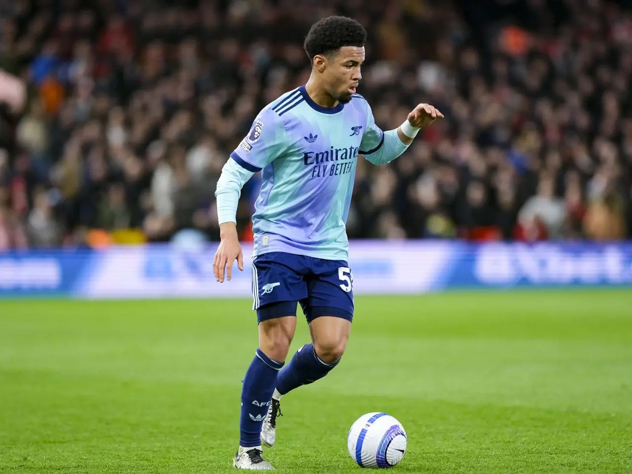 «Арсенал» ярим ҳимоячиси Нванери мавсум охиригача «Марсел»да ўйнайди