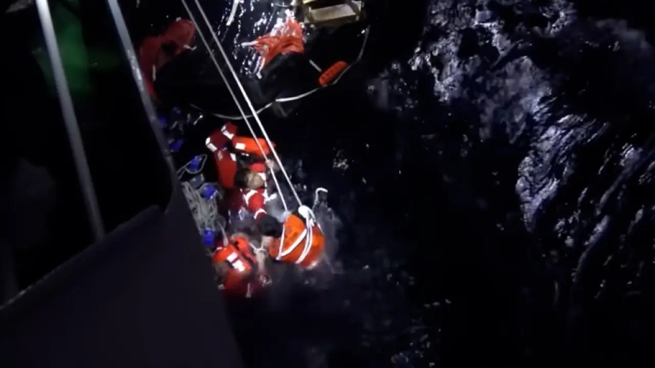 Филиппинда паром ҳалокати 15 кишининг умрига зомин бўлди