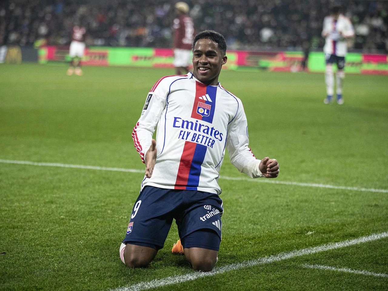 Endrik Liga 1da asrning eng yosh xet-trikchilaridan biri bo'ldi