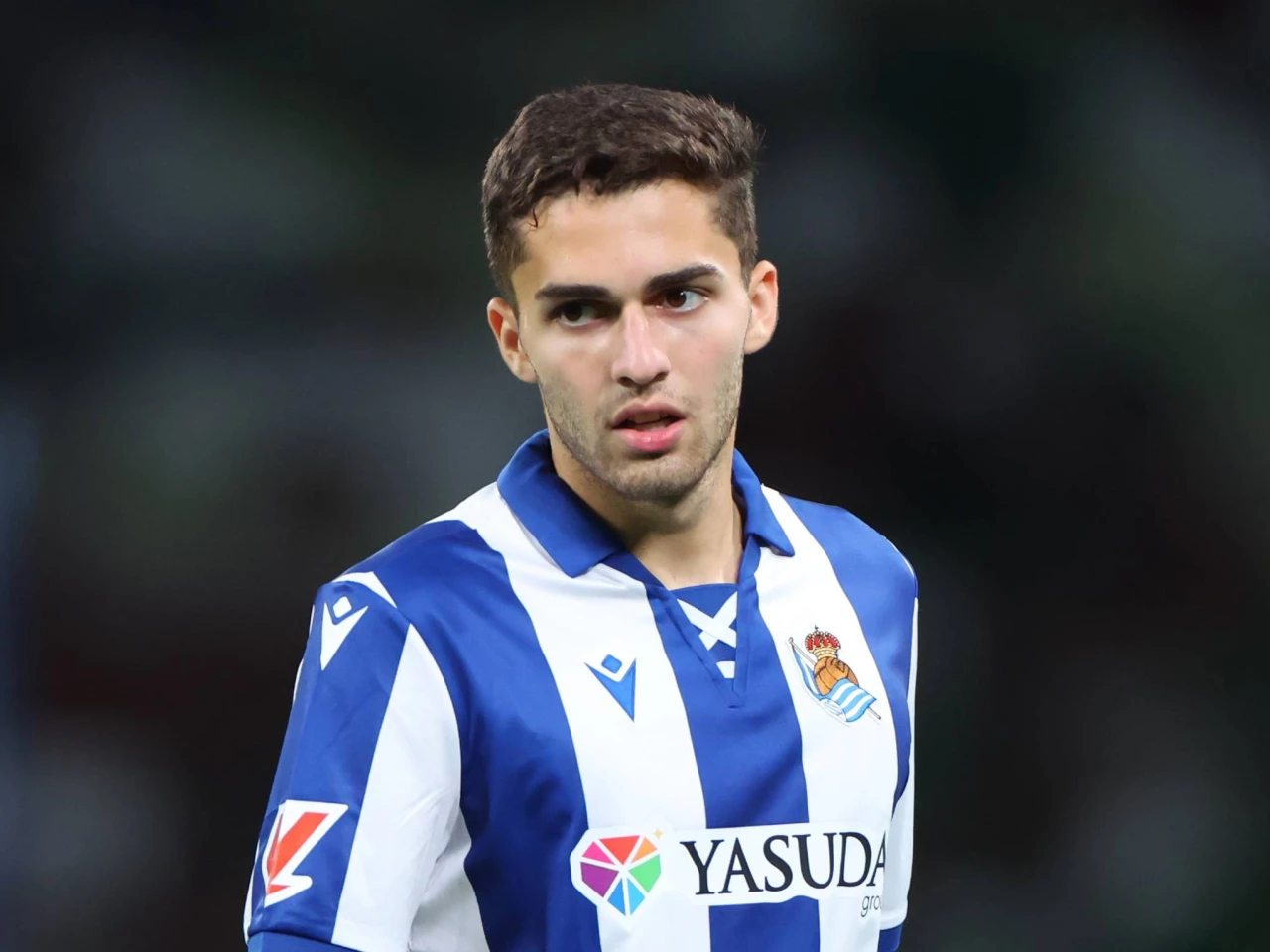 Точшилин Захарянга Европада қолиш фойдалирақ деб ҳисоблайди