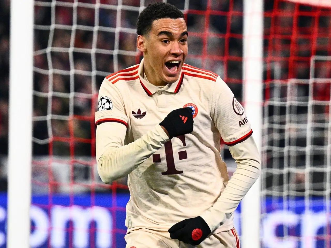 Мусиала оғир жароҳатдан сўнг илк бор гол урди