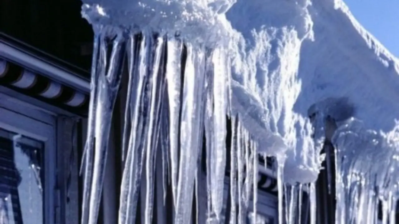 Россияда томлардан қор ва музлар тушиши натижасида 9 киши ҳалок бўлди