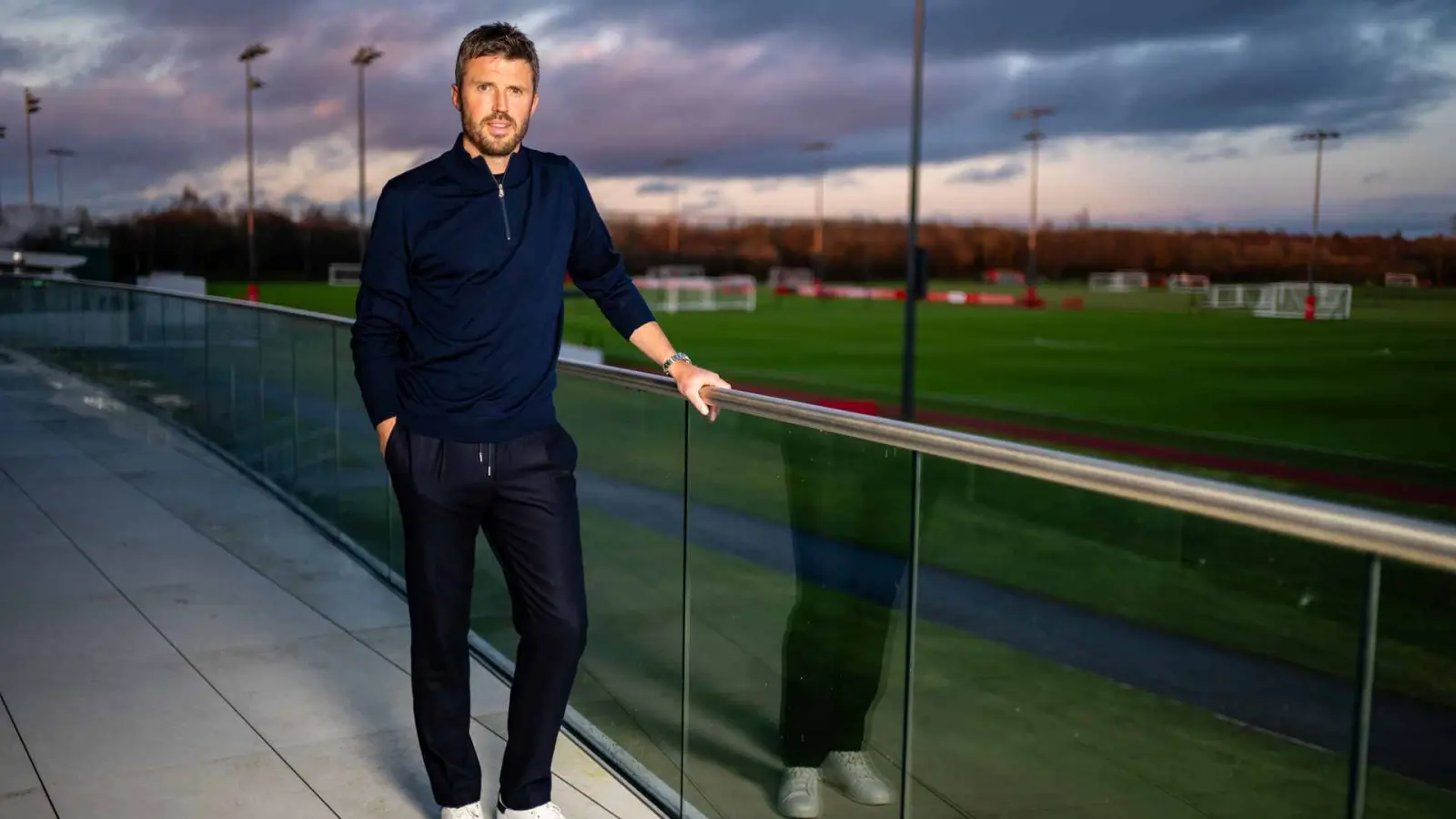 Январь для Майкла Кэррика был полон «ажиотажа» в Англии…