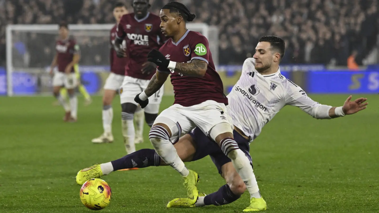 Kerrik jamoasi Londonda qoqildi: 90+6-daqiqada Sheshko qutqardi (video)