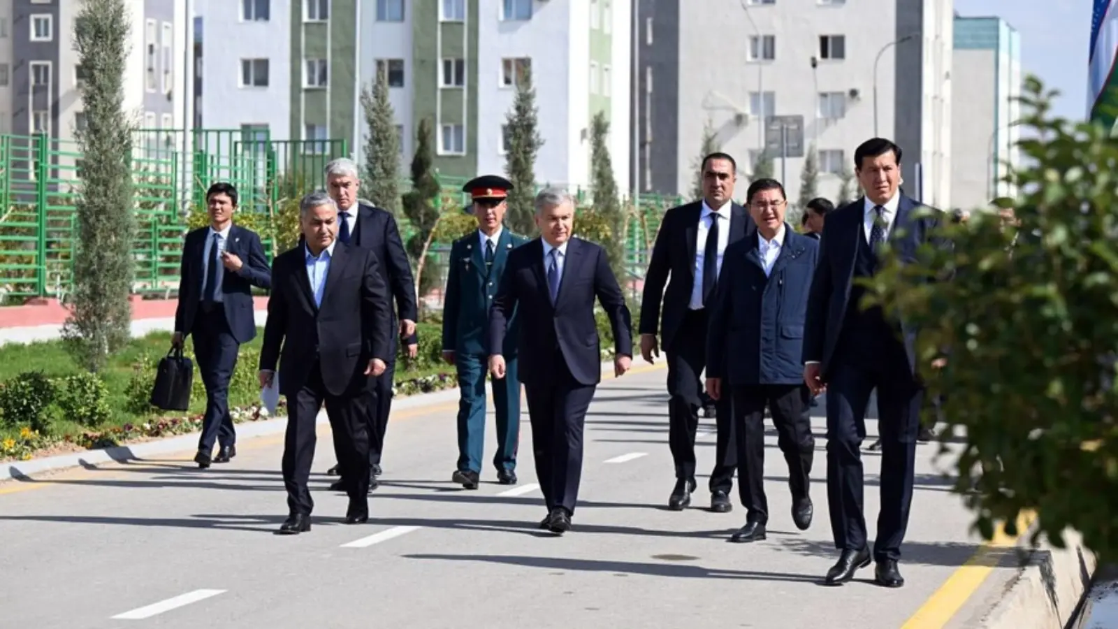 Prezident Jarqo‘rg‘ondadagi «Yangi O‘zbekiston» massivini borib ko‘rdi