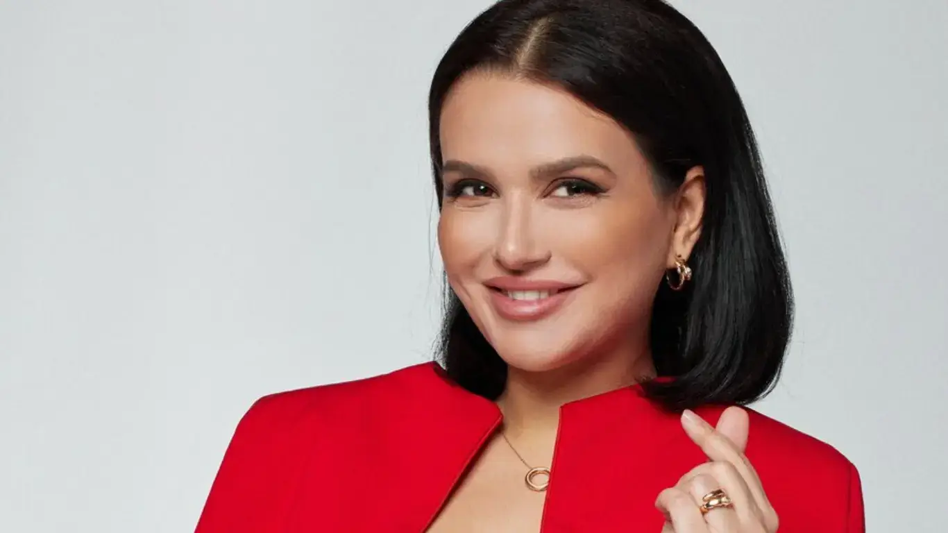 Нилуфар Усмонова представляет поклонникам песню «Билмайман» сегодня