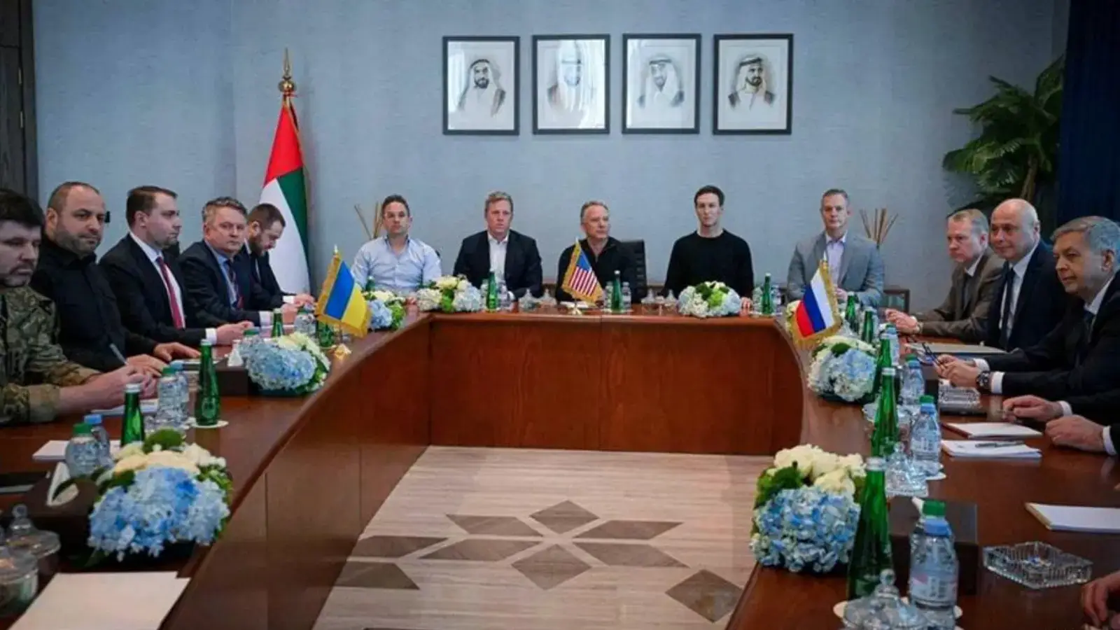 Abu-Dabida uch tomonlama muzokaralar boshlandi: asosiy mavzu hududlar