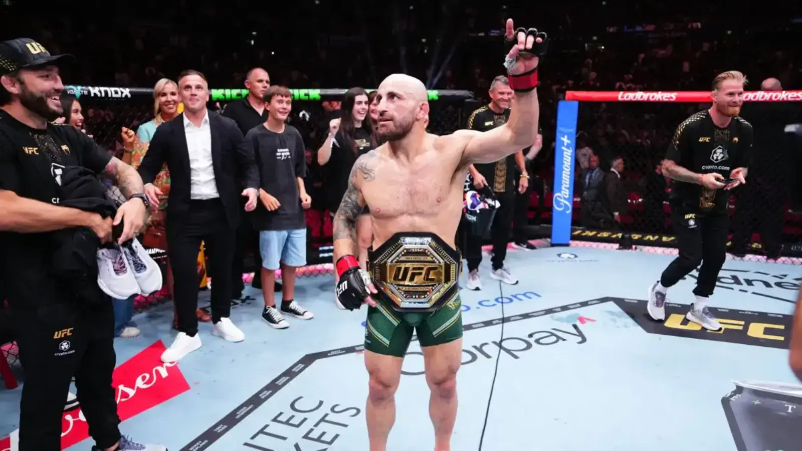 Сиднейда Волкановски Лопесни якдил мағлуб этиб, камарни сақлади