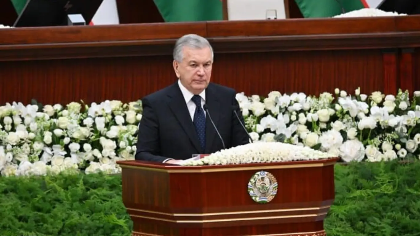 Ўзбекистонда ҳар пайшанба “Ёшлар куни” деб эълон қилинди