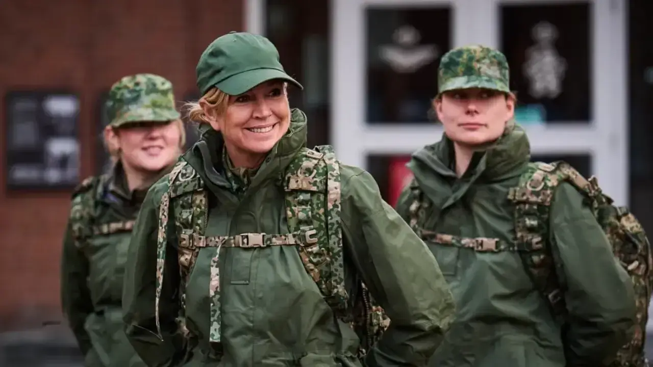 Нидерланды патшайымы әскери қызметке дайындалуда