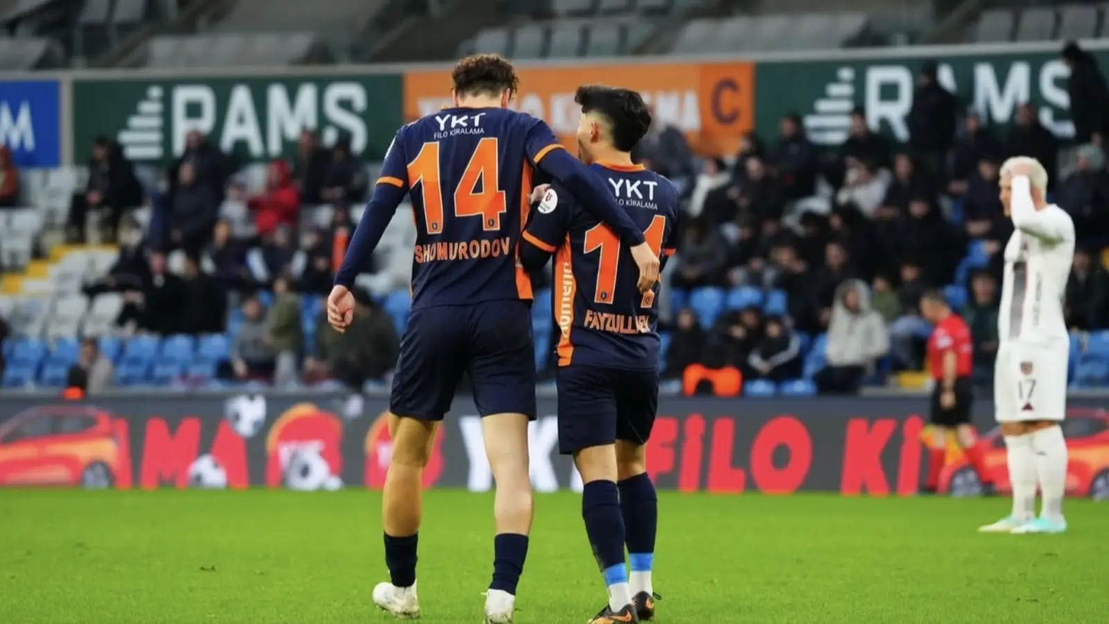 Шомуродов и Файзуллаев играли блестяще, но удача им не улыбнулась…