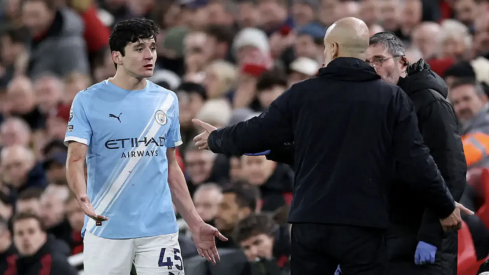 Гвардиола Хусановты мақтады: ол «Фулхэмге» қарсы ойынға дайын екенін айтты